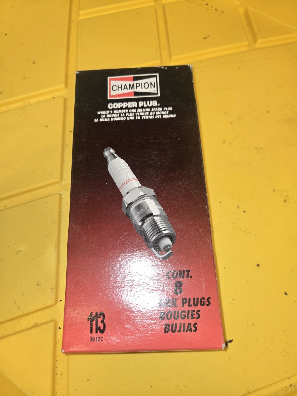 Champion RV12C 113 Set Of 8 Spark Plugs