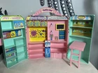 Rare to find vintage Meritus Fashion Mall playset for Barbie-sized dolls 1997