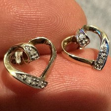 9ct 375 Yellow Gold Diamond Heart Shaped Stud Earrings 1,07g 1x1cm