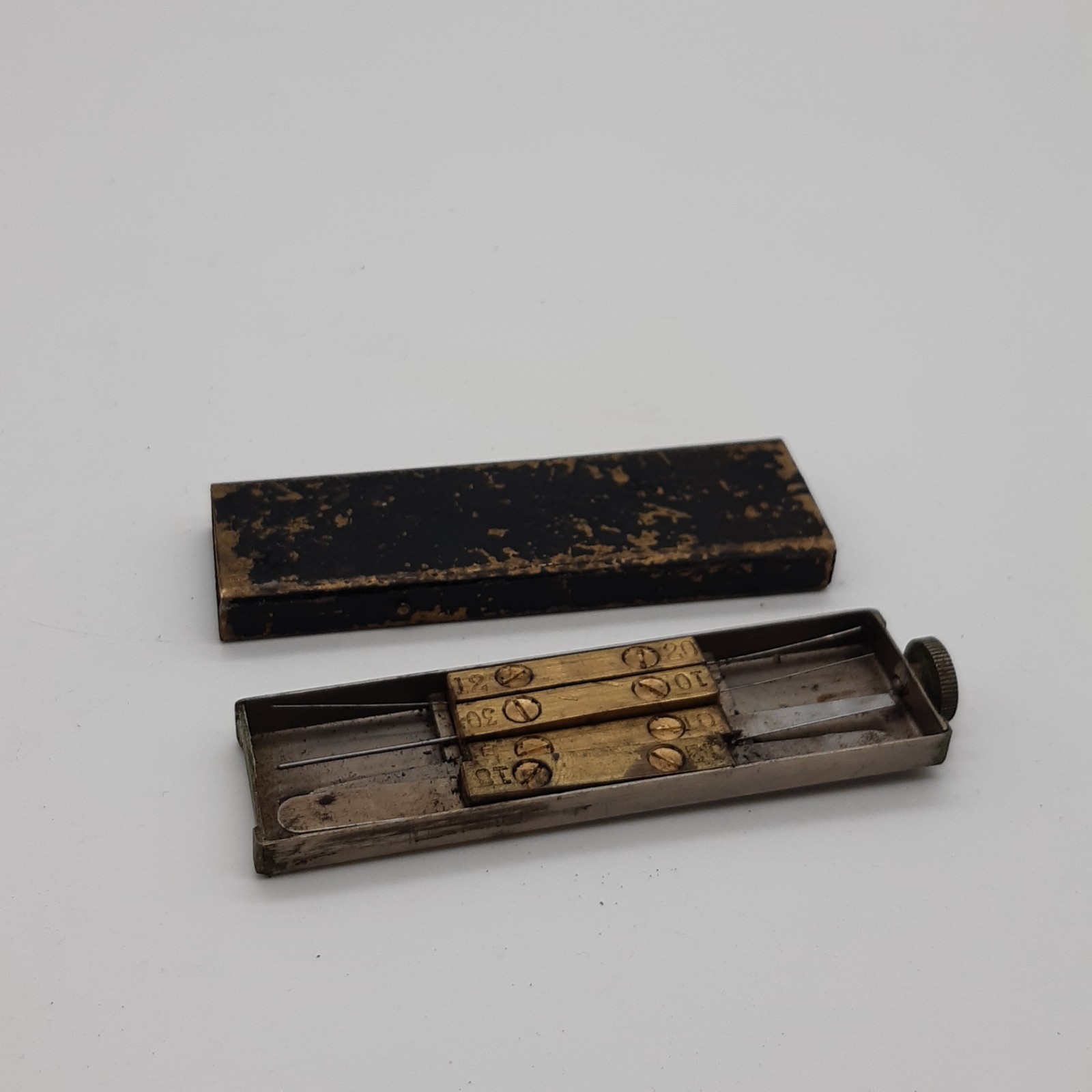 Antique Vintage Brass Wire Gauge Needle Tool Set in Metal Pocket Case 10 12 20