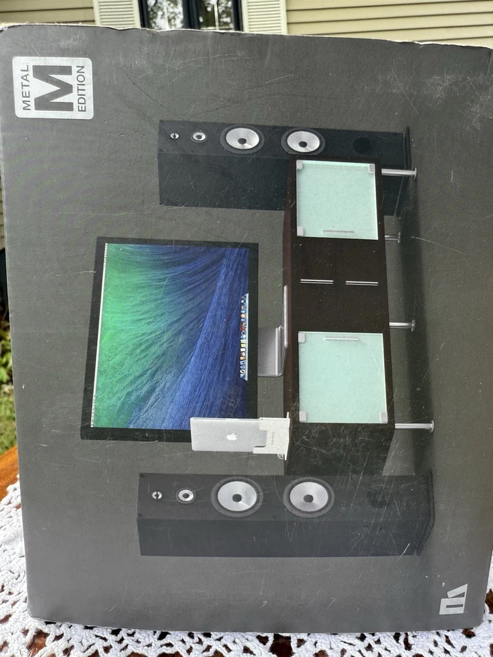 Henge Docks Docking Station for 15-in Apple MacBook Pro Retina - Image 4 of 4