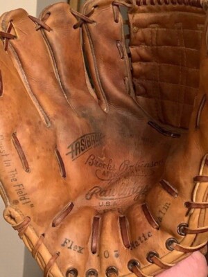 Vintage Rawlings Brooks Robinson LHT Model XFCB17 Fastback Wing