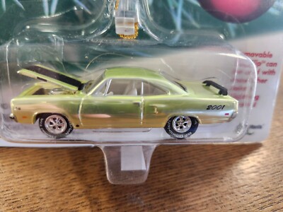 2001 Johnny Lightning Holiday Muscle Ornaments '70 Road 2001 Johnny Lightning Holiday Muscle Ornaments '70 Road