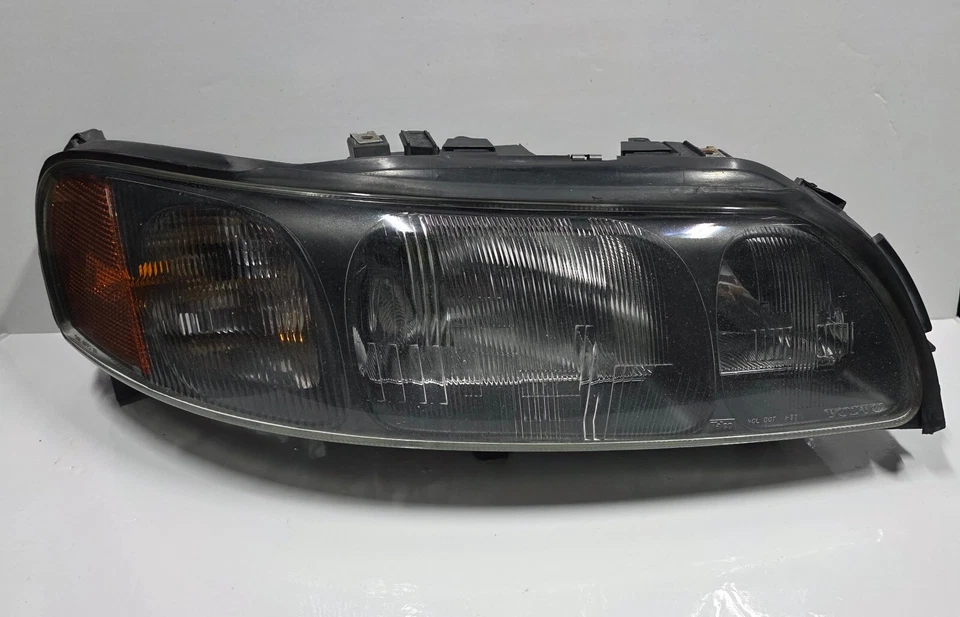 2001-2004 Volvo S60 V70 XC70 Headlight Halogen RIGHT PASSENGER SIDE genuine OEM Foto 4 de 4