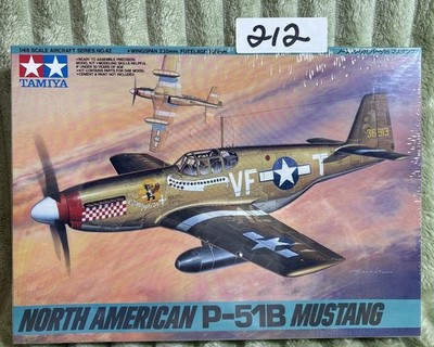 SEALED TAMIYA NORTH AMERICAN P-51B MUSTANG 1/48 AIRCRAFT MODEL KIT 61042