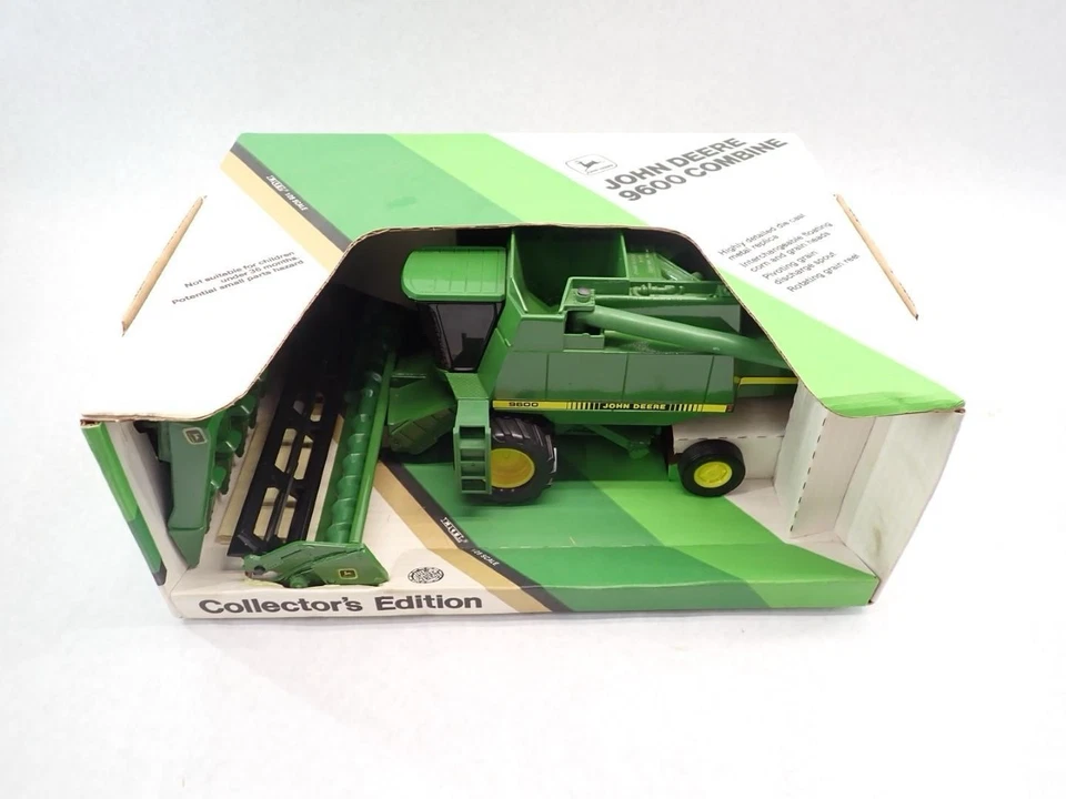 Ertl John Deere 1/28 Scale  Model 9600 Combine Collector Edition With Box - Image 2 of 4
