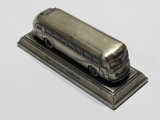 1940S FLXIBLE CO. CLIPPER INTERCITY BUS LOUDONVILLE OHIO SCALE MODEL PAPERWEIGHT