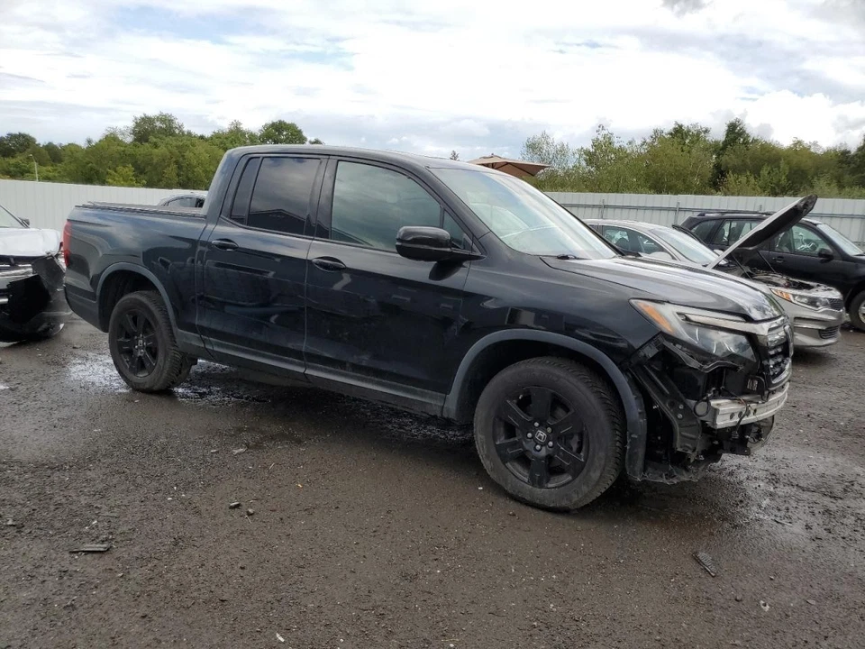 Used Hood fits: 2017 Honda Ridgeline  Grade A - Image 4 of 4