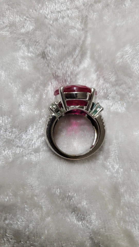 红宝石服装戒指 带立方锆石 尺寸 5 — 第 4/4 张图片