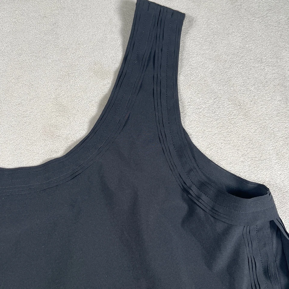 Camiseta sin mangas Athleta FWS para mujer mediana negra sin mangas plisada ribete ropa deportiva Foto 3 de 4