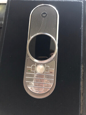 Motorola Aura Silver 2008 Rare Luxury Rotating Cell Phone Collector s Item