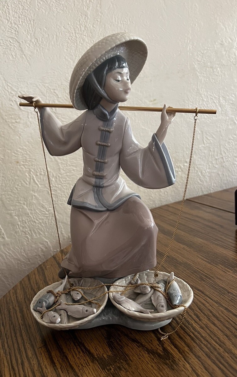 Vintage Lladro Porcelain Fish a Plenty Chinese Woman Vintage Lladro Porcelain Fish a Plenty Chinese Woman