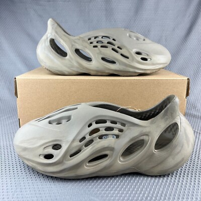 Adidas Yeezy Foam Runner Stone Sage GX4472 Men's Size 11