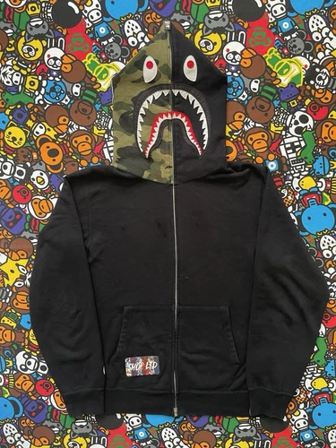 A BATHING APE (BAPE) Felpa con cappuccio A Bathing Ape nera verde mimetica squalo