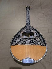 Greek Bouzouki with HARDCASE  PICK UP  TUNER  300 BACKING TRACK WITH SCORES