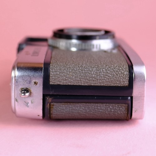 Serviced Olympus Pen First Model Half Frame Film Camera New Seals, Ready To Use - Picture 8 of 11
