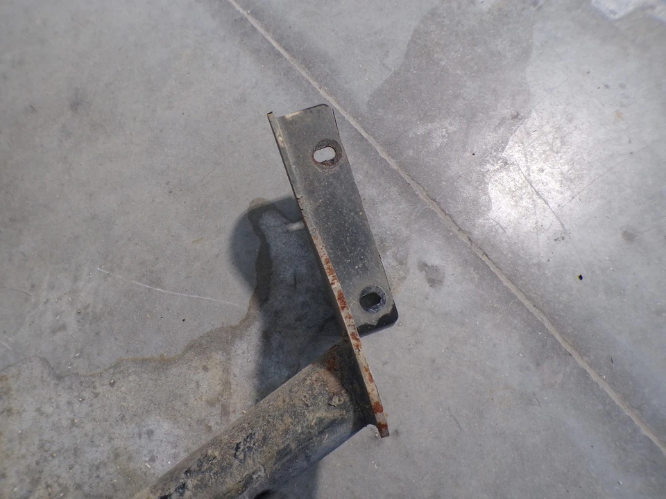 2007 Toyota Rav4 Rear Steel Trailer Hitch OEM - Изображение 4 из 4