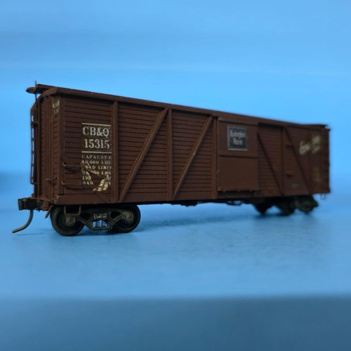 Ambroid HO Escala CB&Q 40' Caja Vaina Única Coche #15315 Construido Kadee | Condition: Used