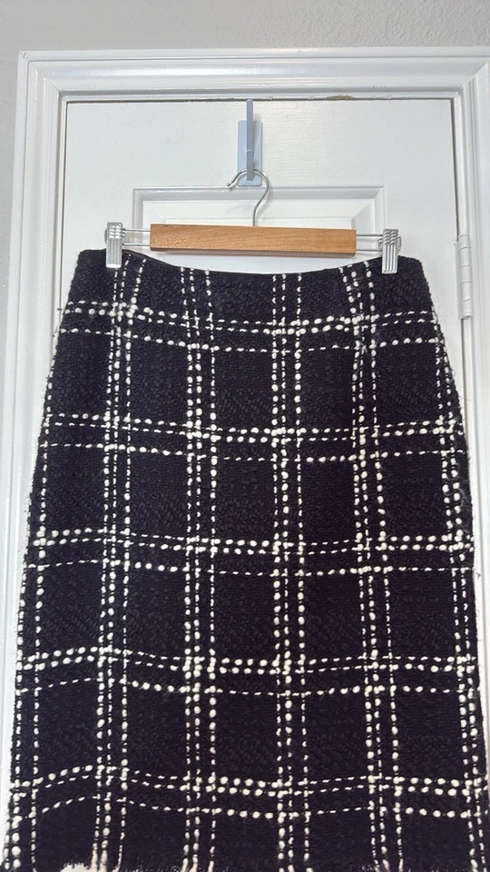 Falda lápiz Harold’s mezcla de lana a cuadros con flecos talla 6 usada  Foto 3 de 4