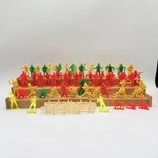 Vintage 1970s Tim-Mee Cowboys & Indians Lot Animals Fence 70 Pcs Timeee