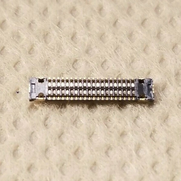 New Apple LCD & Touchscreen Digi FPC MB Connector for iPHONE 7 A1660 A1778 A1779 - Image 3 of 4