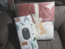 west elm/pottery barn toddler PIECED ANGLES  quilt +GLOBE TROTTER sheet set  nip