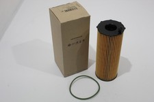 Audi A5 8T B8 2.7TDi Diesel Engine Oil Filter New Genuine 057115561M