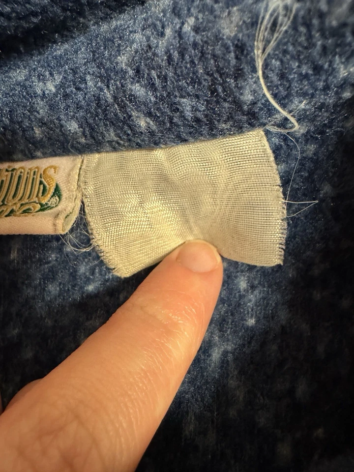 VTG Collections ETC All Around Wolf Print Full Zip Fleece Jacket Women's XL - Image 4 of 4