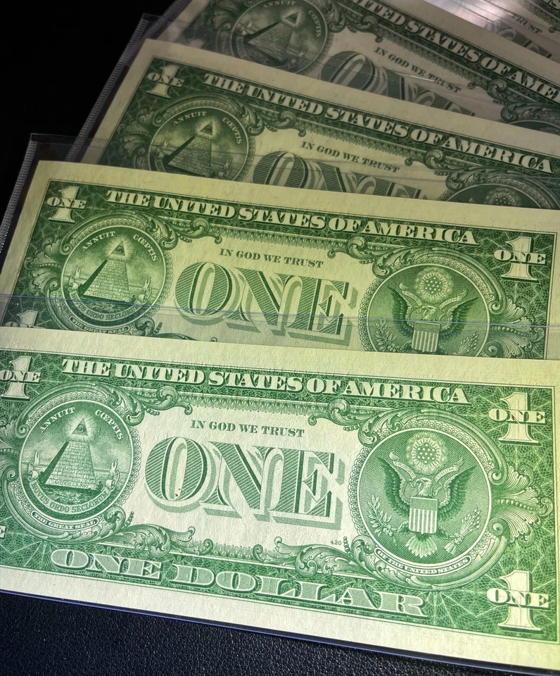 Lot (5) Consecutive 1957B $1 Silver Certificate *STAR* - UNC *GOOD EMBOSSING" - Image 4 of 4