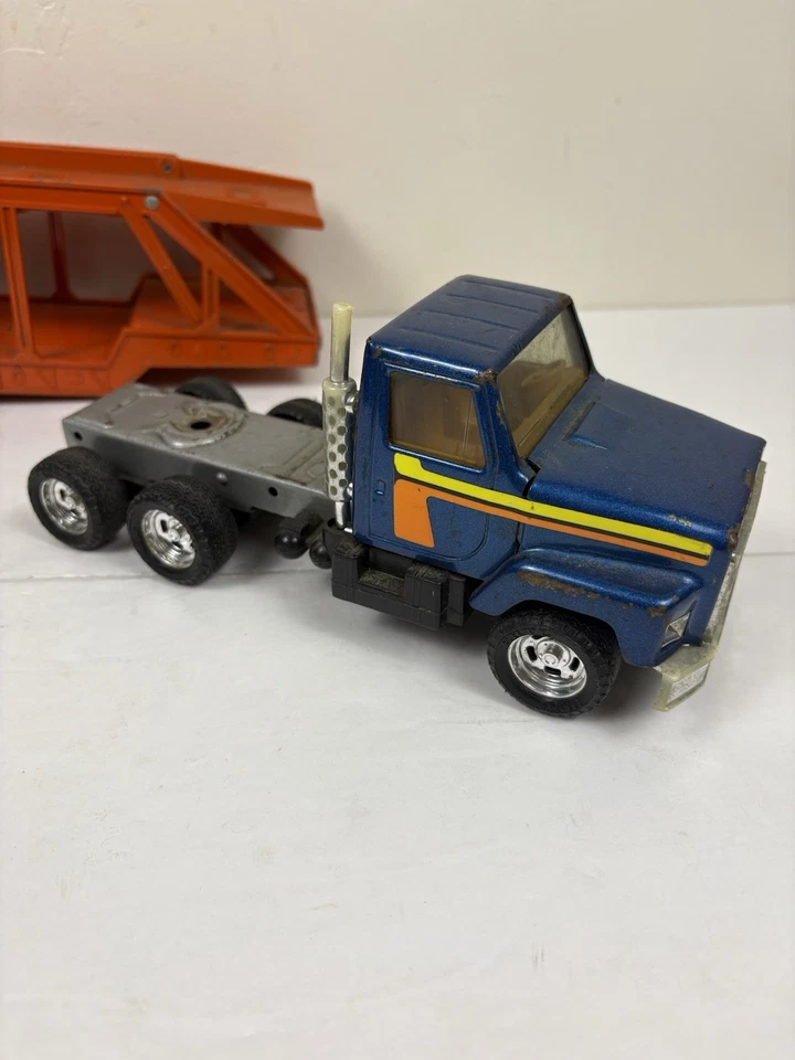 Vintage ERTL Pressed Steel Car Carrier Truck And Trailer Blue/Orange - Image 2 of 4