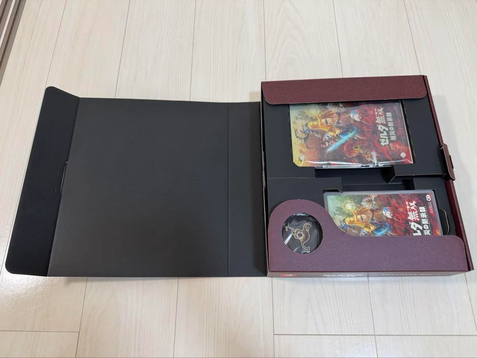 Nintendo Switch Hyrule Warriors Age of Calamity TREASURE BOX Limited Zelda Japan - Image 3 of 4