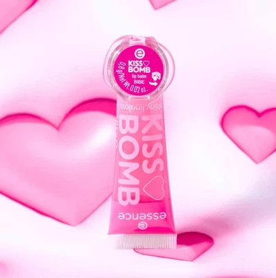 essence Kiss Bomb Lipgloss & Lip Balm Strawberry Sweetie Glossy Limited Edition! - Bild 1 von 4