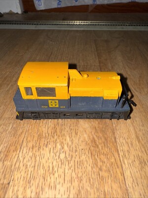 HO Scale AHM Santa Fe ATSF 332 Yard Switcher Locomotive Engine | eBay