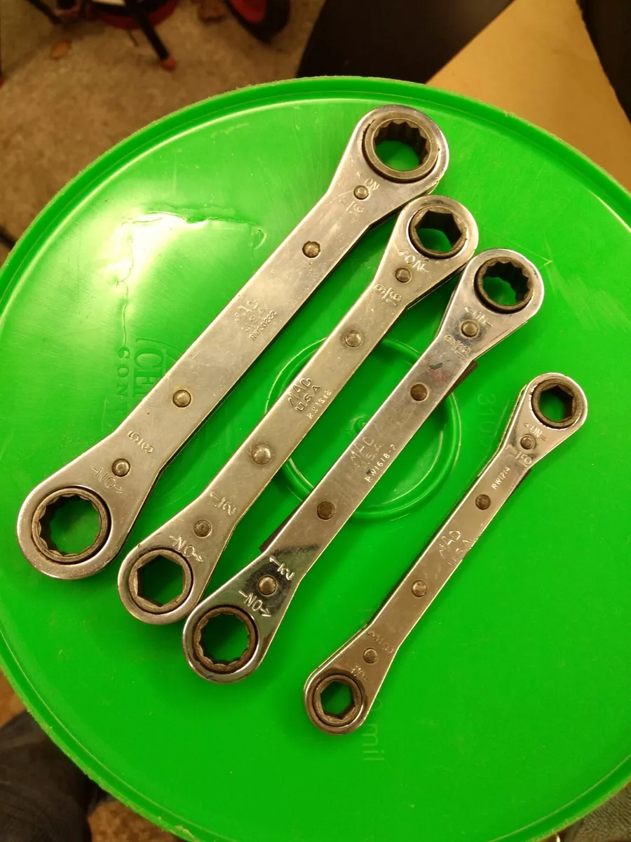 Mac Tools Double Box End Ratcheting Wrench Set