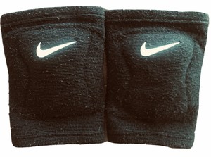 nike essentials volleyball knee pads