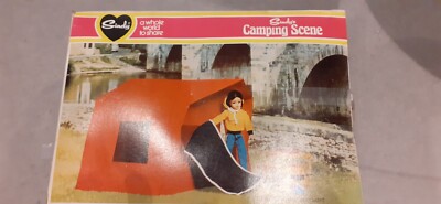 Vintage Pedigree Sindy Puppe Spielset - Camping Szene Set - einige Teile fehlen