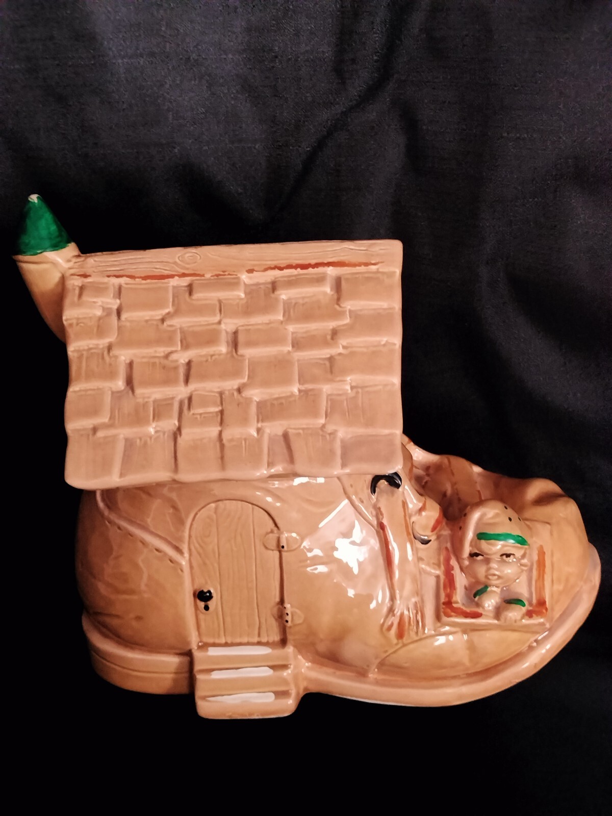 Vintage TWIN WINTON 1960s Child in Shoe House Cookie Jar Near Mint