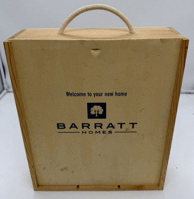 Barratt Homes Holzkiste ''Welcome To Your New Home'' B30 H35 T10cm Schiebedeckel