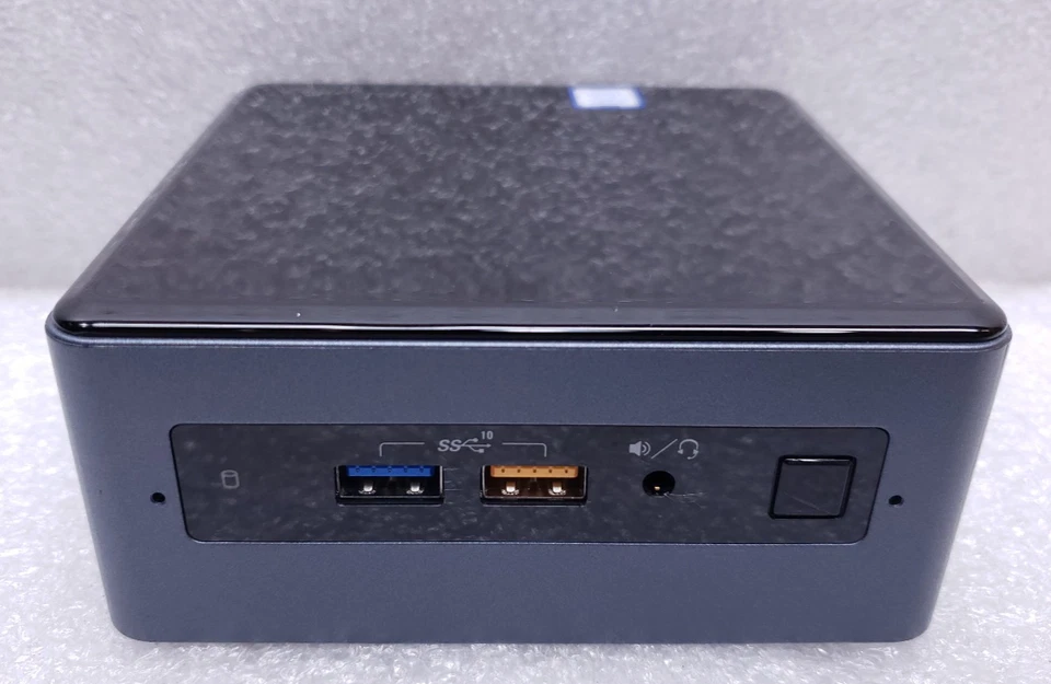 Lote de 4 Intel NUC BOXNUC8i3BEH1 i3 8ª generación sin RAM [sin disco duro / sin alimentación] #99 Foto 3 de 4