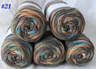 (#21) 2x 100g Acrylgarn (Anti Pill) Farbverlaufsgarn