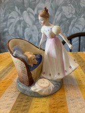 Figurina Royal Doulton BEAT YOU TO IT HN2871, 1° Qualità Bone China! 