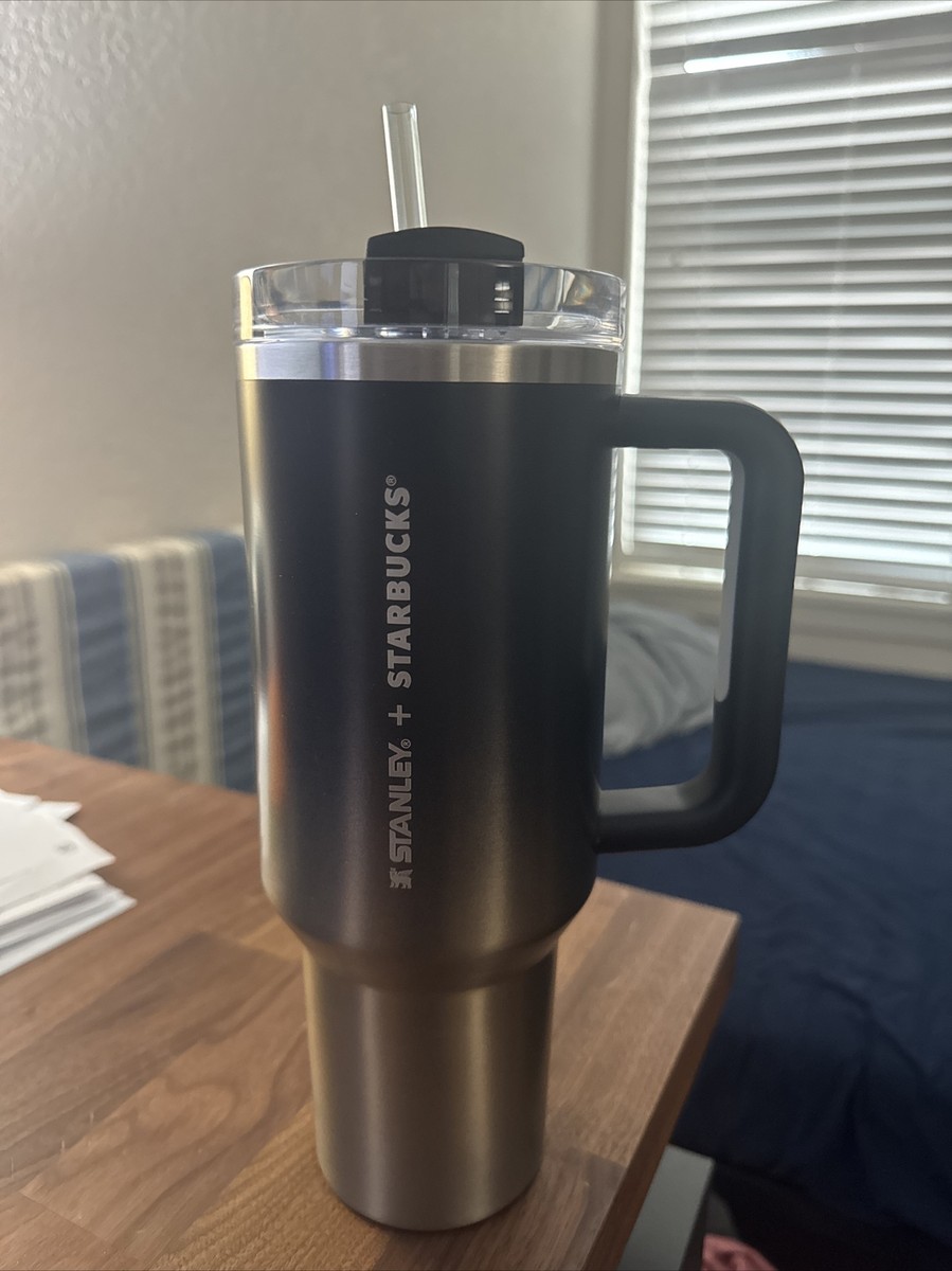 Starbucks x Stanley 2024 Taiwan 26th Anniversary Black Gold 40oz