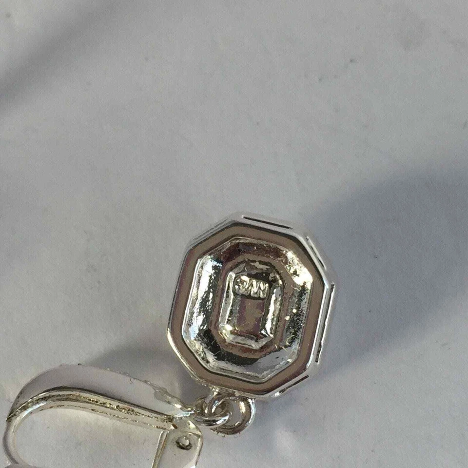 Avon 2010 Illiana Luxury Leverback Pierced Earrings Emerald Cut Silver Tone - Image 3 of 3