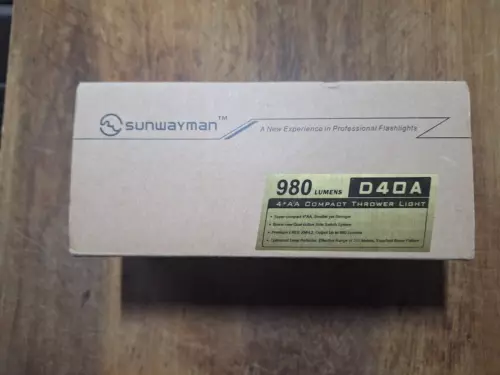Sunwayman D40A CREE XM-L2 980 Lumen 4 x AA Battery LED Flashlight