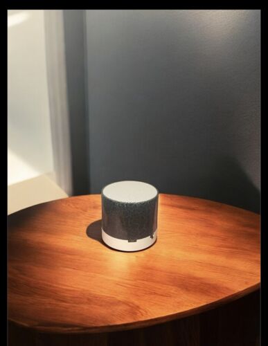 Bluetooth Mini Speaker with LIGHT - Wireless Speaker Colourful LED TF Card USB - 第 1/3 張圖片