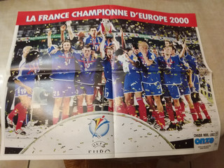 POSTER GÉANT FRANCE CHAMPIONNE EURO 2000 ZIDANE DESCHAMPS DESAILLY BLANC BARTHEZ