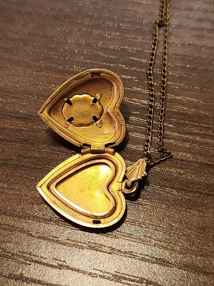 Heart Locket with Red Rhinestone Chain Necklace *broken Clasp* - Image 3 of 4