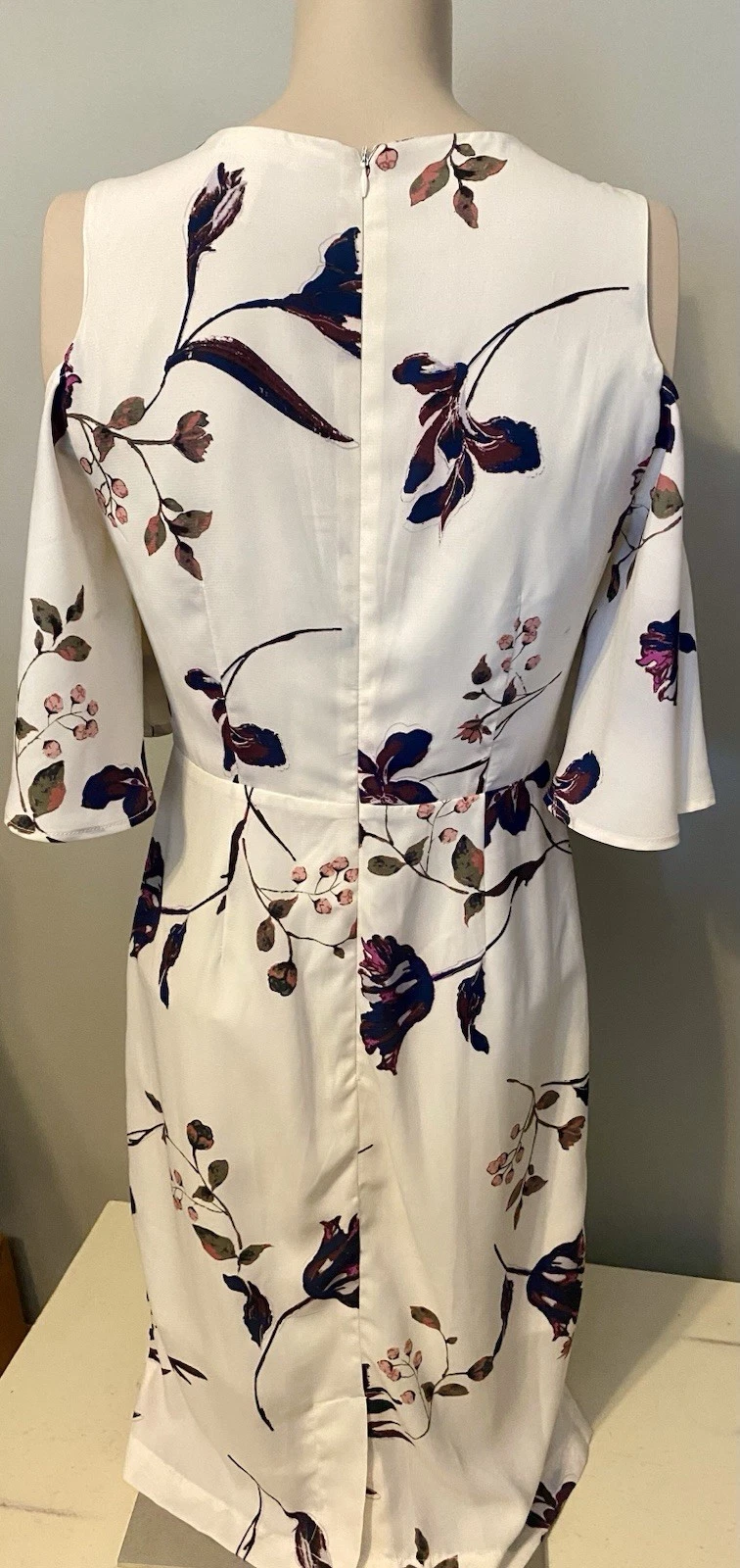 OFF WHITE ABITO LEITH SPALLE SCOPERTE MANICA A CAMPANA CREMA VIOLA ROSSO ROSA FODERATO FLOREALE S