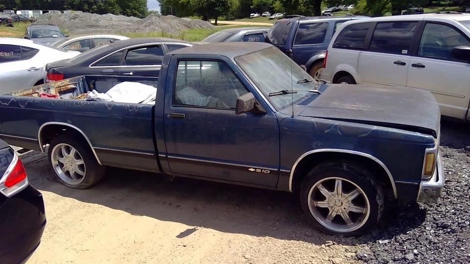 Eje de transmisión trasero 2x2 118" Wb sección delantera se adapta a camioneta Chevy S10 82-93 OEM Foto 2 de 4