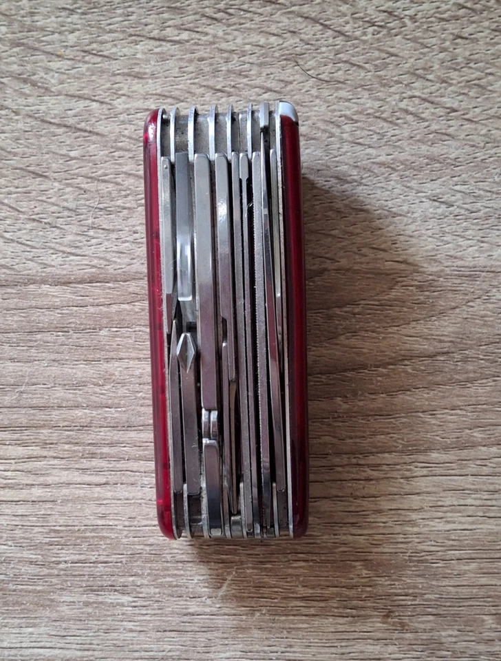 Victorinox Swiss , In Great Condition , Never Used  - Image 2 of 4